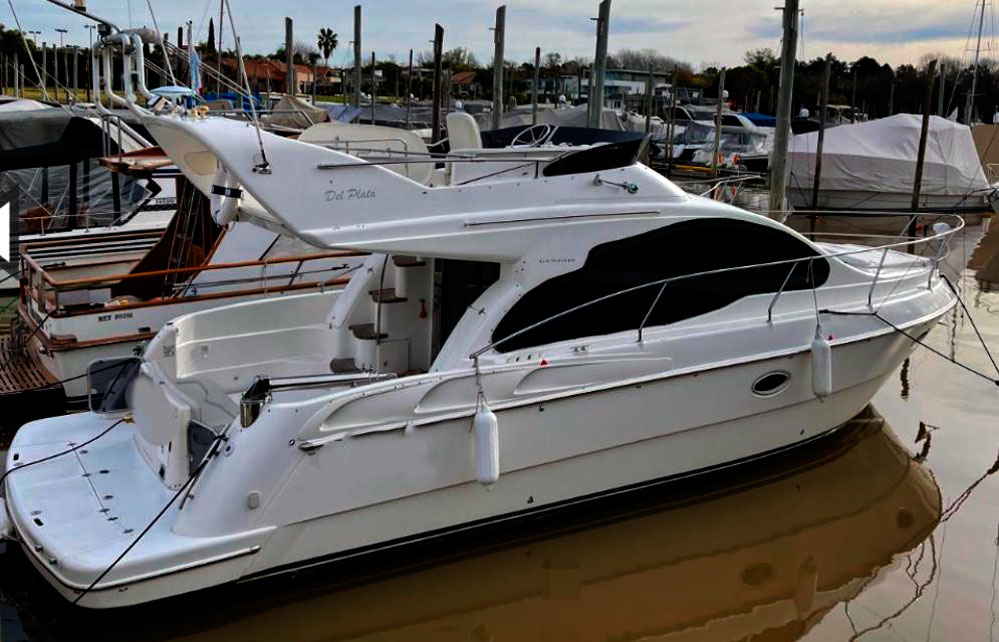 cruceros - YATE MOTOR  - GENESIS DEL PLATA