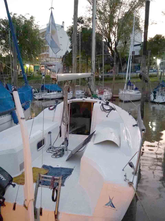 veleros - YATE DE VELA - RETASADO - VEINTIDUE  OPORTUNIDAD