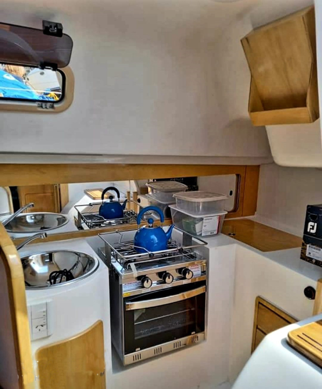 veleros - YATE DE VELA - RESERVADO - CORUM 300- RESERVADO