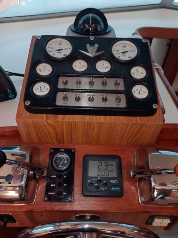 cruceros - YATE MOTOR - RETASADO OPORT - BERTRAM 33- OPORTUNIDAD
