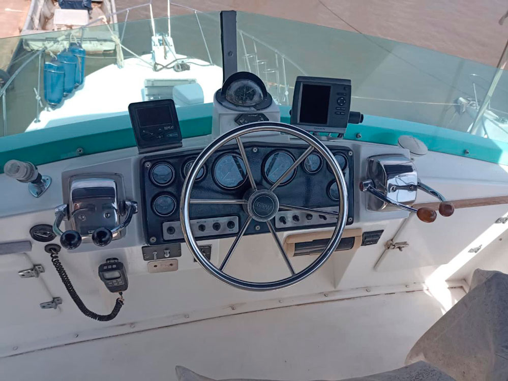 cruceros - YATE MOTOR - RETASADO OPORT - BERTRAM 33- OPORTUNIDAD
