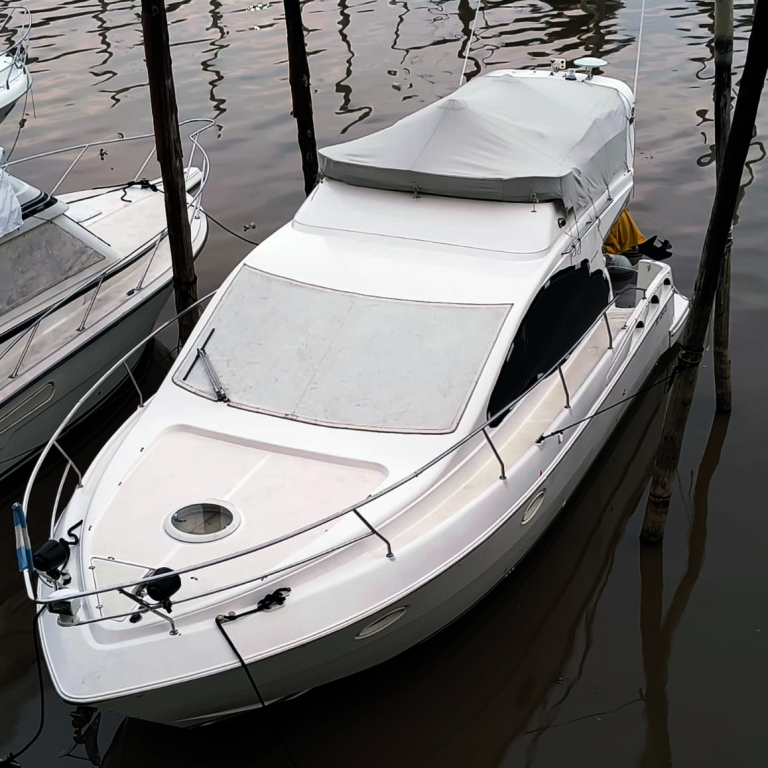 cruceros - YATE MOTOR  - GENESIS DEL PLATA
