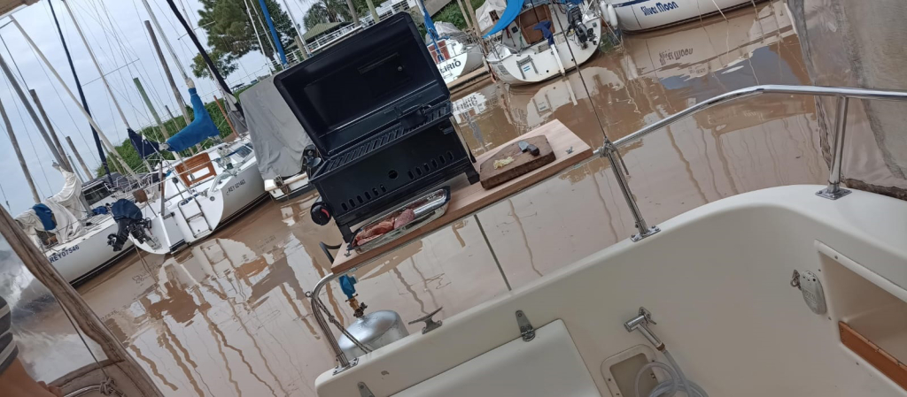 cruceros - YATE MOTOR - FISH CABIN 710