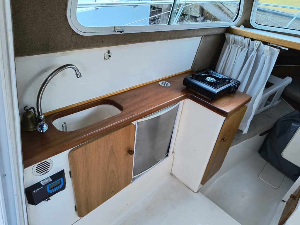 cruceros - YATE MOTOR - FISH CABIN 710