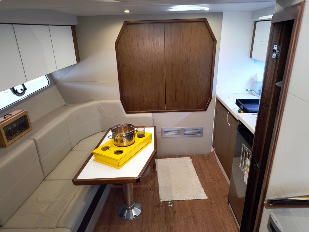 cruceros - YATE MOTOR  - GENESIS 350