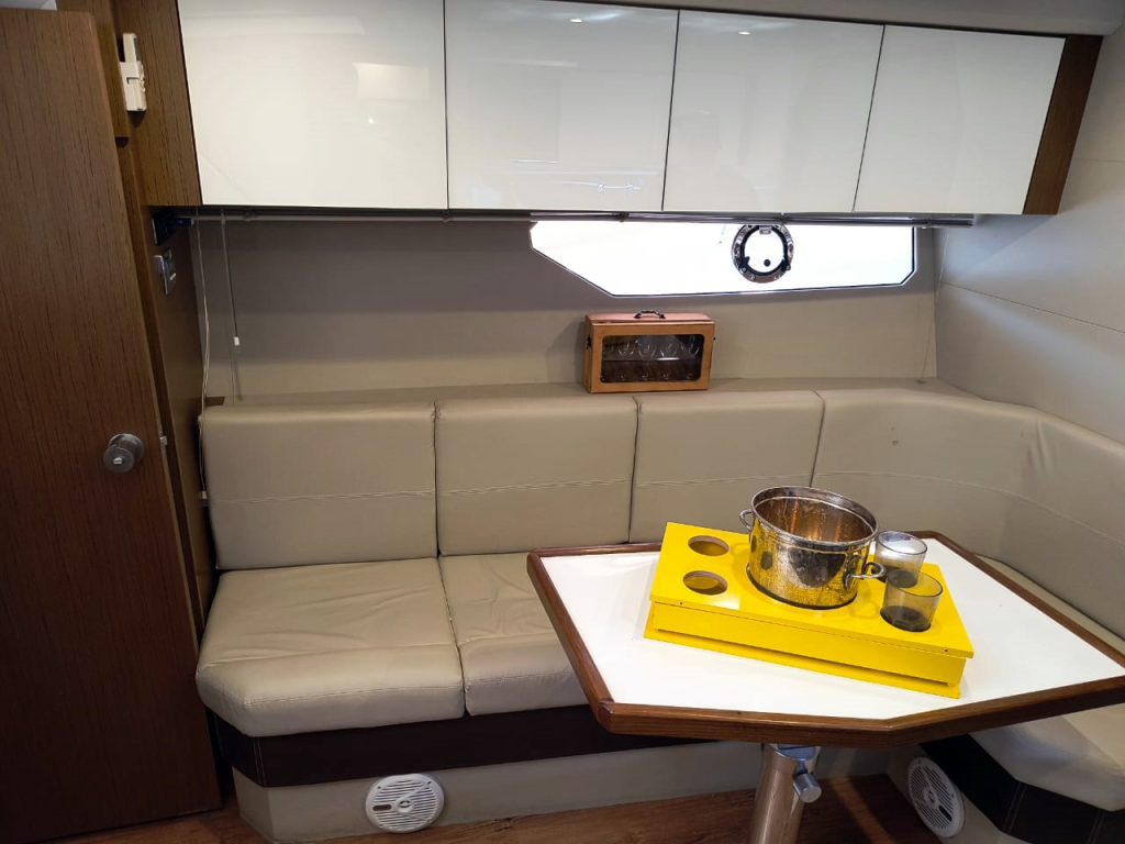 cruceros - YATE MOTOR  - GENESIS 350