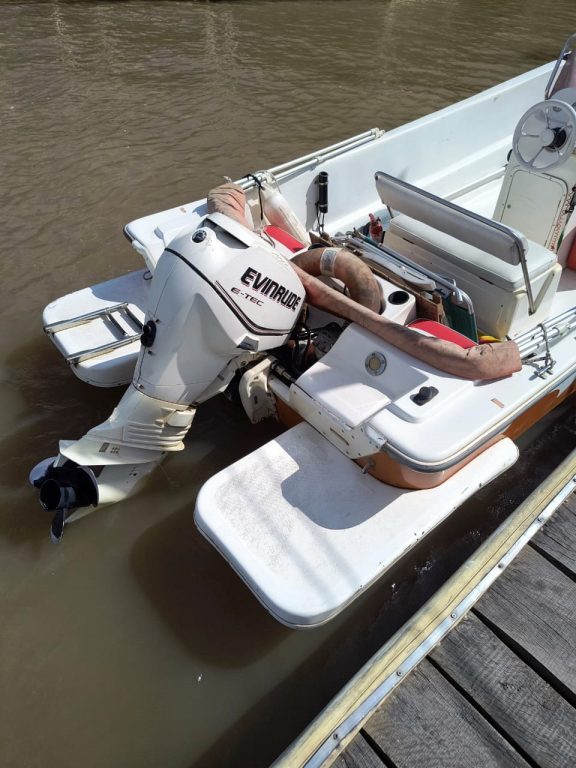 lanchas - CANOBOTE CONSOLA CENTRAL - NAVAL CENTER 520