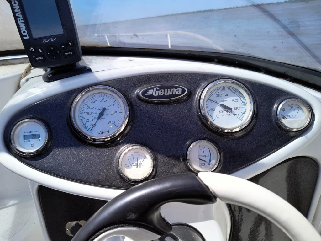 lanchas - CUDDY - GEUMA CUDDY 200