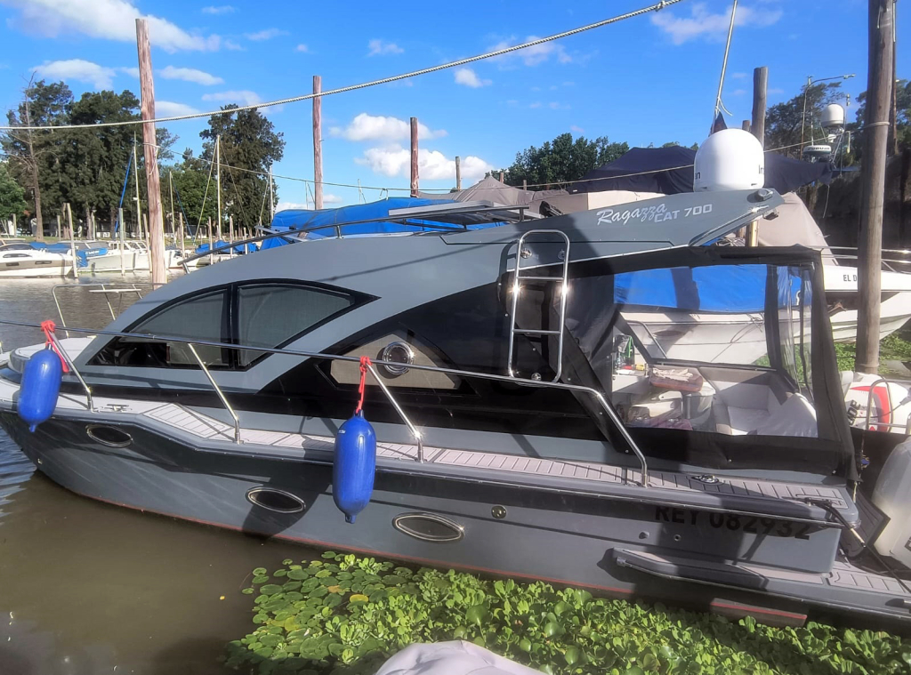 cruceros - CATAMARAN - CAT 700