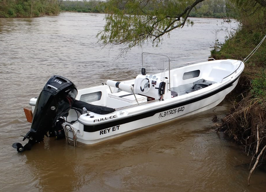 lanchas - CANOBOTE CONSOLA CENTRAL - ALBATROS FULL 640 CC