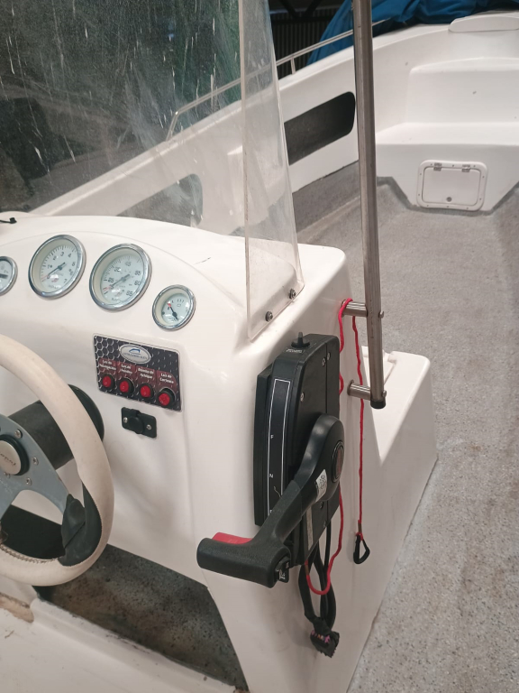 lanchas - CANOBOTE CONSOLA CENTRAL - ALBATROS FULL 640 CC