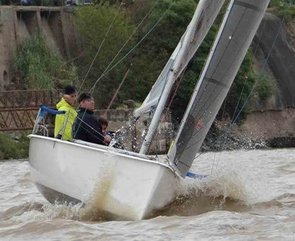 veleros - YATE DE VELA - OPORTUNIDAD - R 630 - OPORTUNIDAD