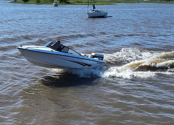 lanchas - LANCHA MOTOR - BERMUDA SABRE