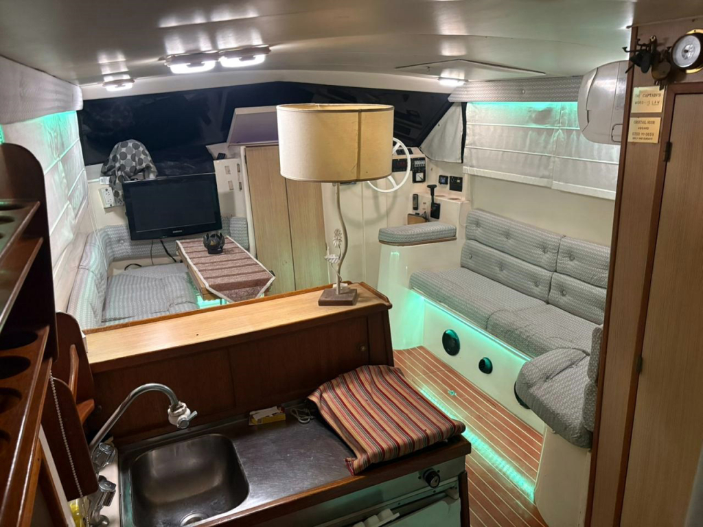 cruceros - YATE MOTOR  - SK 28- IMPECABLE