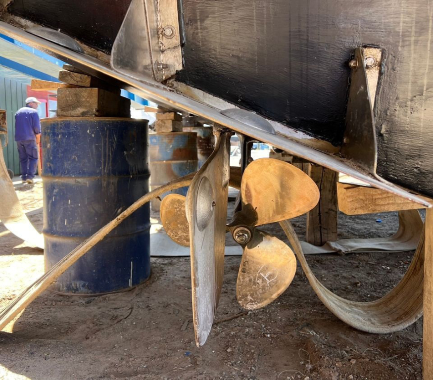 cruceros - YATE MOTOR  - ANDAMAR 1010