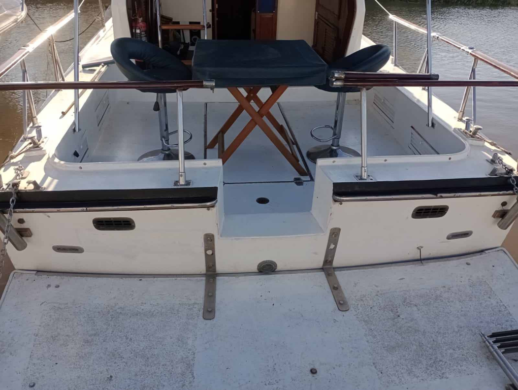 cruceros - YATE MOTOR  - ANDAMAR 1010