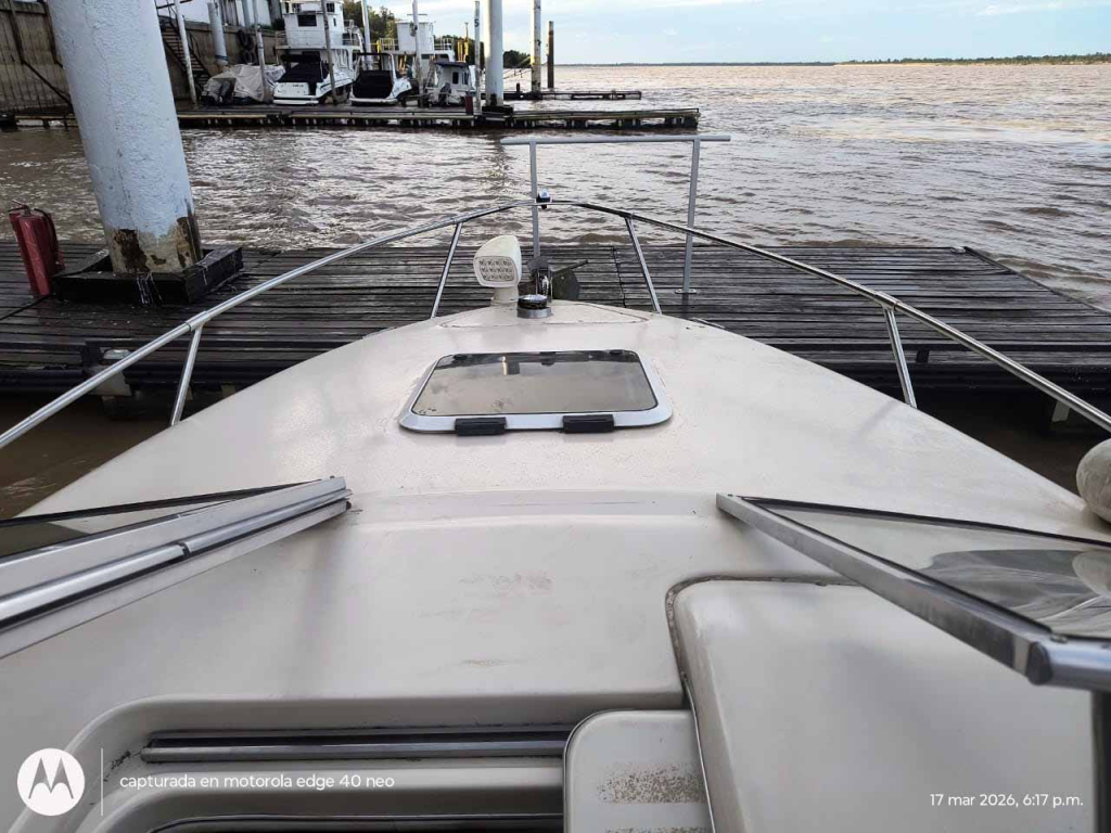 lanchas - LANCHA CUDDY - CANESTRARI 215