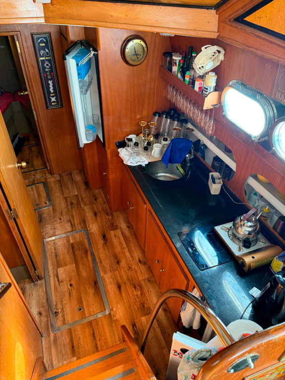 cruceros - YATE MOTOR  - GALVEZ 14 TECHO RIGIDO