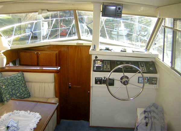 cruceros - YATE MOTOR  - CARVER 33 AMERICANO
