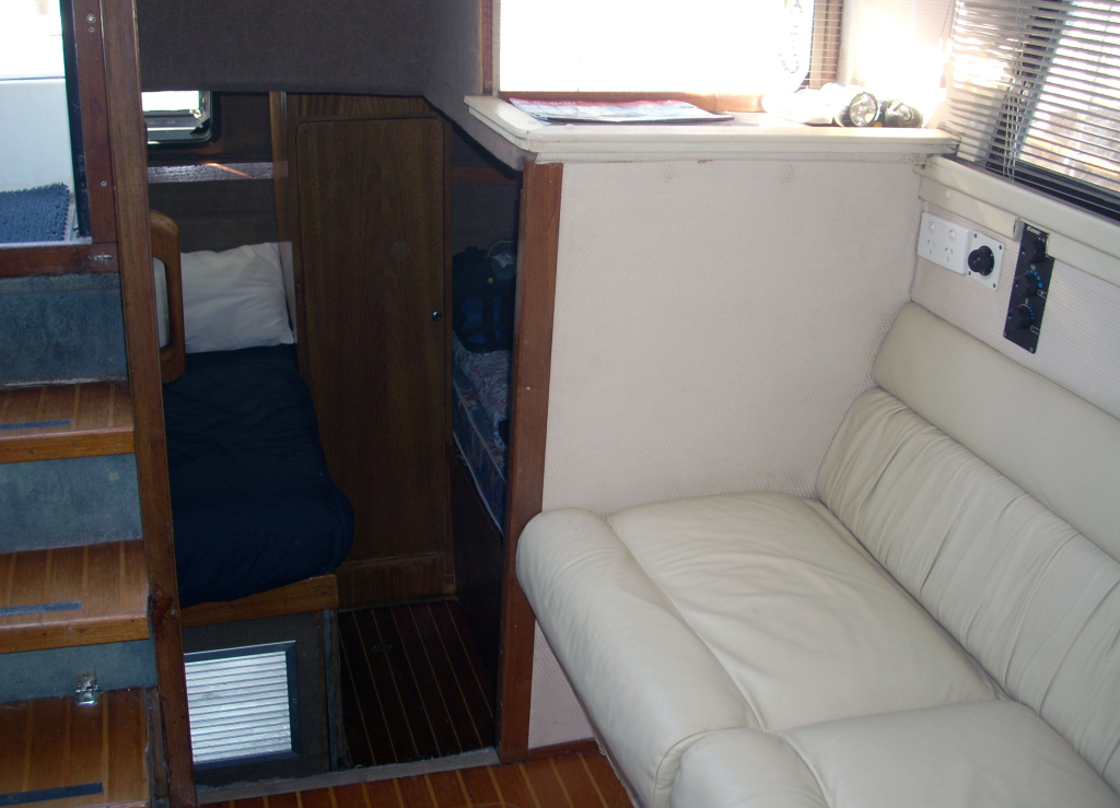 cruceros - YATE MOTOR  - CARVER 33 AMERICANO