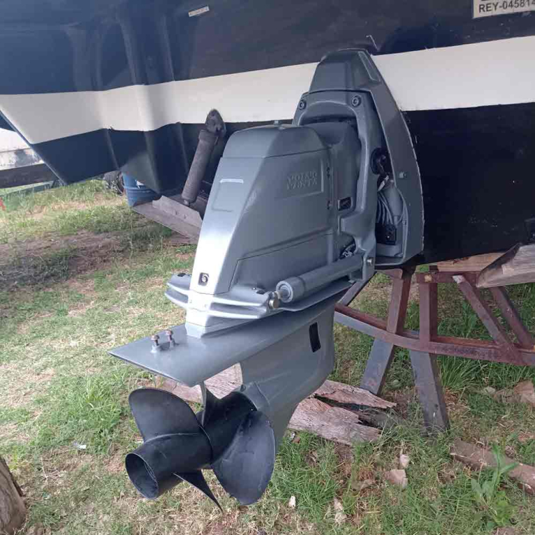 cruceros - YATE MOTOR  OPEN - TRENTO 285- OPORTUNIDAD