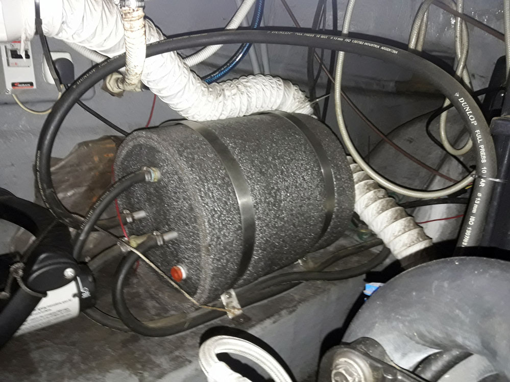 cruceros - YATE MOTOR  OPEN - TRENTO 285- OPORTUNIDAD