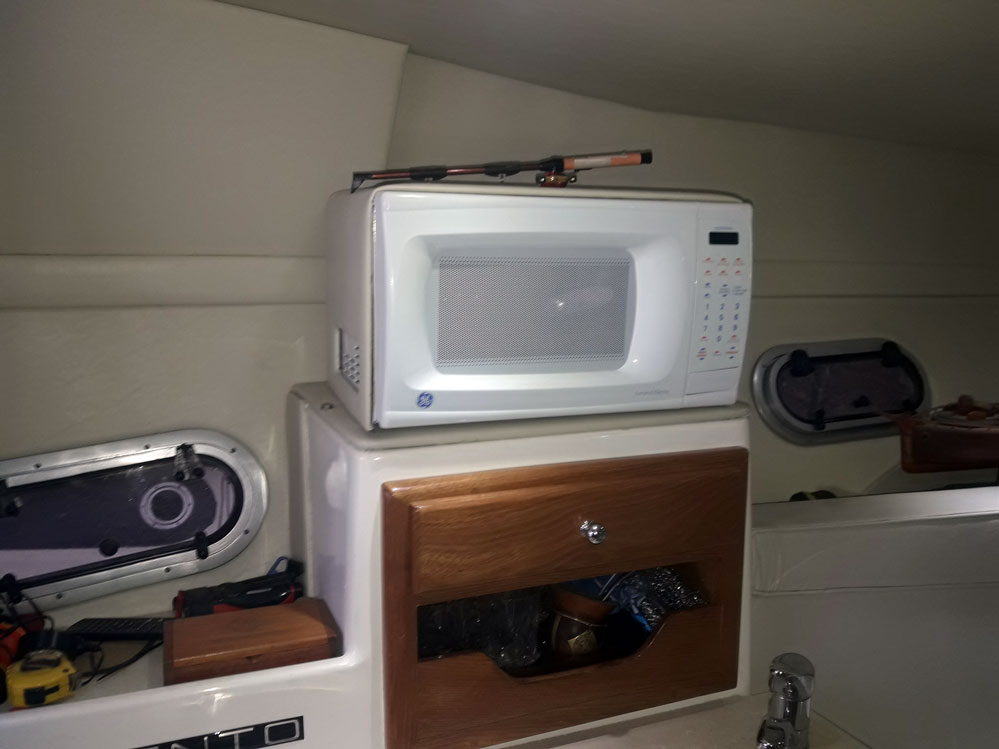 cruceros - YATE MOTOR  OPEN - TRENTO 285- OPORTUNIDAD